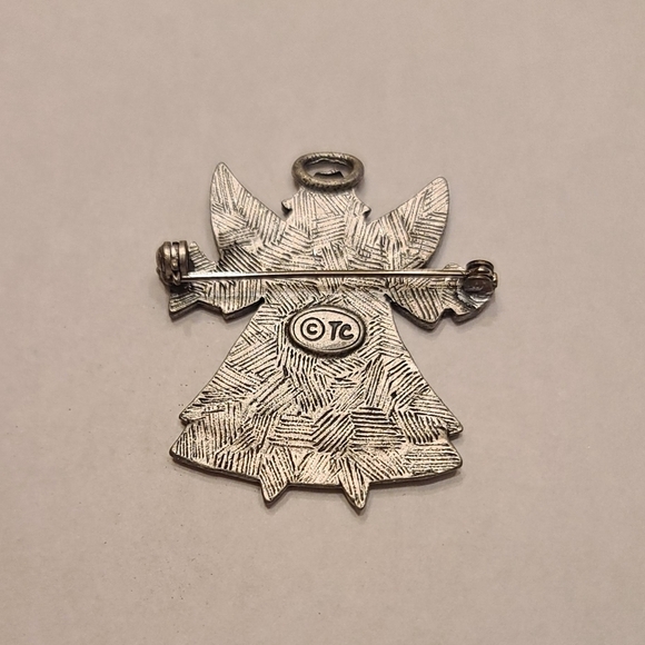 Tanya Creations Pewter Christmas Angel Brooch Pin - Picture 2 of 3
